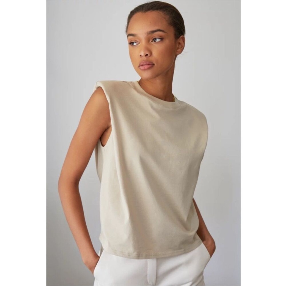Aritzia Babaton Shoulder Pad Tank